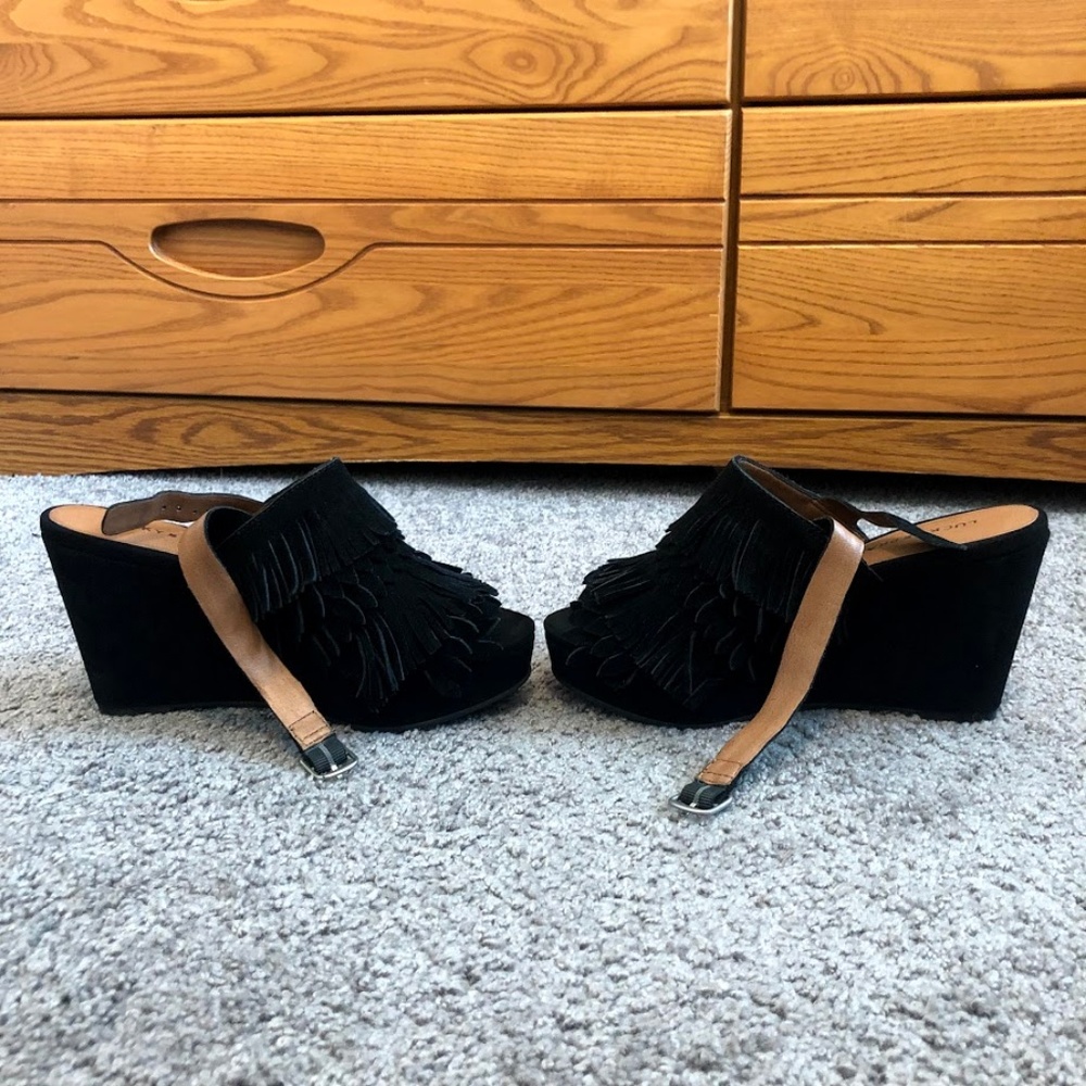 Lucky Brand Jeena Black Suede Fringe Wedge Sandals
